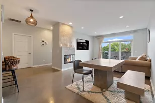 2040 W Belmont Ave, Chicago, IL 60618 - Photo 5