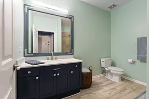 2040 W Belmont Ave, Chicago, IL 60618 - Photo 13