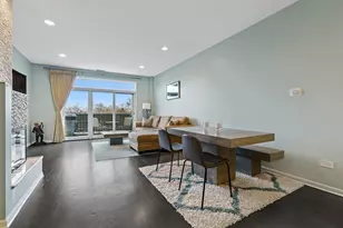 2040 W Belmont Ave, Chicago, IL 60618 - Photo 9