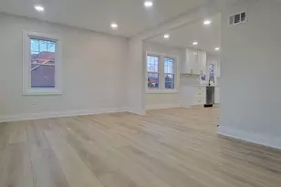 7501 W Winnemac Ave, Harwood Heights, IL 60706 - Photo 15