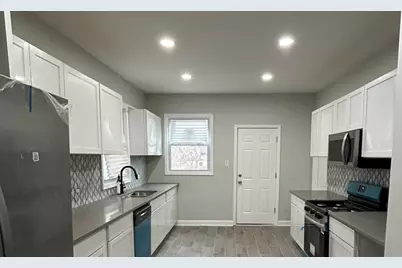 147 E 118th Place, Chicago, IL 60628 - Photo 7