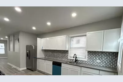 147 E 118th Place, Chicago, IL 60628 - Photo 9