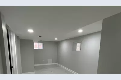 147 E 118th Place, Chicago, IL 60628 - Photo 17