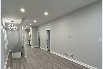 147 E 118th Place, Chicago, IL 60628 - Photo 5