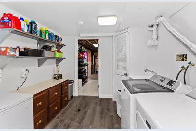 5738 Lyons Street, Morton Grove, IL 60053 - Photo 45