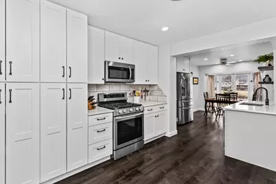 5738 Lyons Street, Morton Grove, IL 60053 - Photo 25