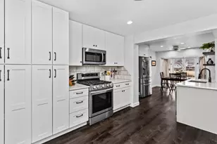 5738 Lyons St, Morton Grove, IL 60053 - Photo 25