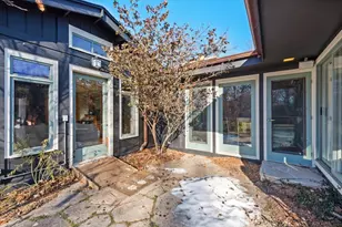 2655 Crestwood Ln, Riverwoods, IL 60015 - Photo 9