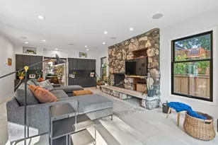 9526 Lawndale Ave, Evanston, IL 60203 - Photo 21