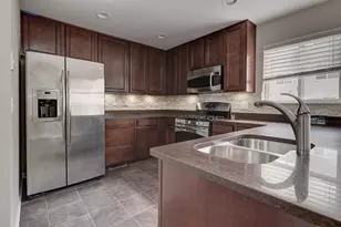 14644 Paul Revere Ln, Plainfield, IL 60544 - Photo 7