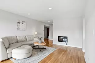 9332 Landings Ln, Des Plaines, IL 60016 - Photo 5