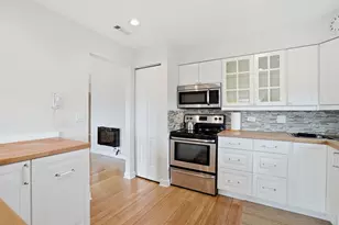 9332 Landings Ln, Des Plaines, IL 60016 - Photo 13