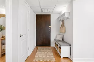 9332 Landings Ln, Des Plaines, IL 60016 - Photo 3