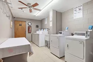 9332 Landings Ln, Des Plaines, IL 60016 - Photo 25