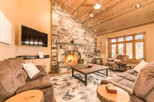 7245 W Lee St, Niles, IL 60714 - Photo 5