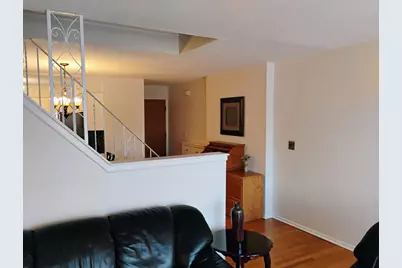 553 W Park Avenue #A, Libertyville, IL 60048 - Photo 7