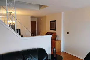 553 W Park Ave, Libertyville, IL 60048 - Photo 7