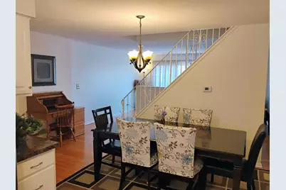 553 W Park Avenue #A, Libertyville, IL 60048 - Photo 5