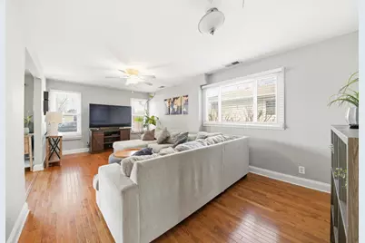 581 Charing Cross Road, Elk Grove Village, IL 60007 - Photo 5