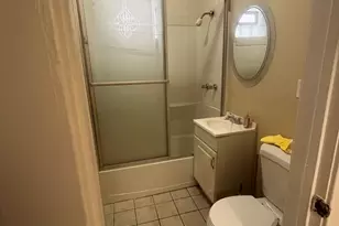 8220 S South Shore Dr, Chicago, IL 60617 - Photo 9