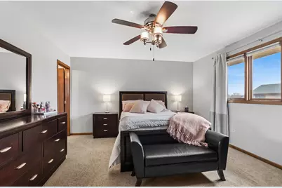 17807 Linden Drive, Tinley Park, IL 60487 - Photo 11