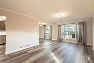 10956 S Nagle Ave, Worth, IL 60482 - Photo 7