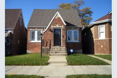 10154 S Calumet Avenue, Chicago, IL 60628 - Photo 1