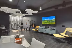 211 N Harbor Dr, Chicago, IL 60601 - Photo 23