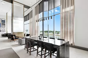 211 N Harbor Dr, Chicago, IL 60601 - Photo 25