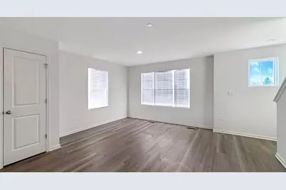 324 Basin Court, Saint Charles, IL 60174 - Photo 9