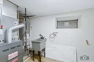 7950 S Wood St, Chicago, IL 60620 - Photo 23