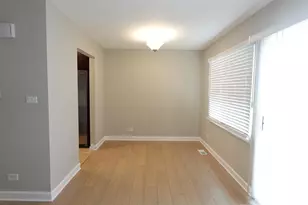 1996 Georgetown Ln, Hoffman Estates, IL 60169 - Photo 7