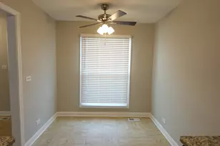 1996 Georgetown Ln, Hoffman Estates, IL 60169 - Photo 13