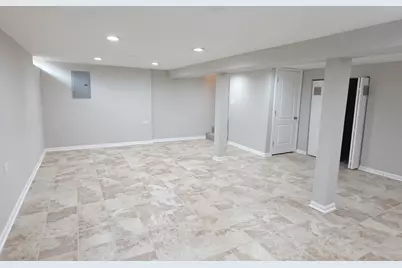 1996 Georgetown Lane, Hoffman Estates, IL 60169 - Photo 29