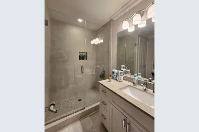 [Address not provided], Chicago, IL 60607 - Photo 9