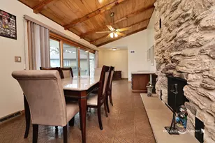 20W371 Diversey Ave, Addison, IL 60101 - Photo 5