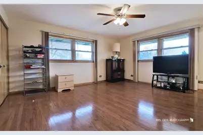 20W371 Diversey Avenue, Addison, IL 60101 - Photo 11