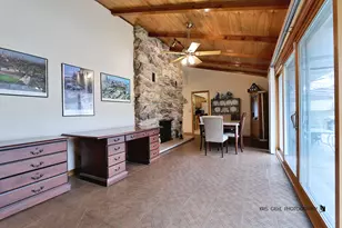 20W371 Diversey Ave, Addison, IL 60101 - Photo 7