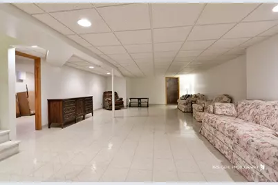 20W371 Diversey Avenue, Addison, IL 60101 - Photo 17