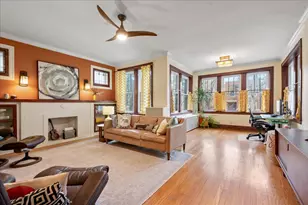 2751 W Giddings St, Chicago, IL 60625 - Photo 3