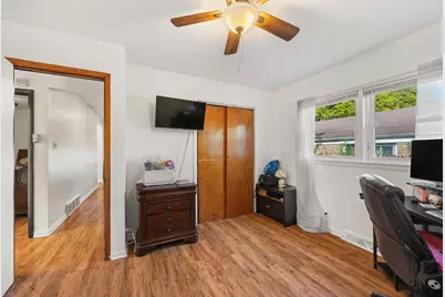 57 W 78th Place, Chicago, IL 60620 - Photo 9