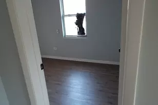 706 E 72nd St, Chicago, IL 60619 - Photo 3