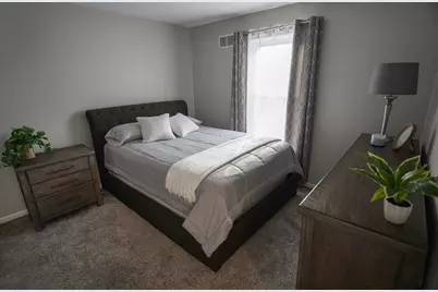 39W553 N Hyde Park, Geneva, IL 60134 - Photo 23