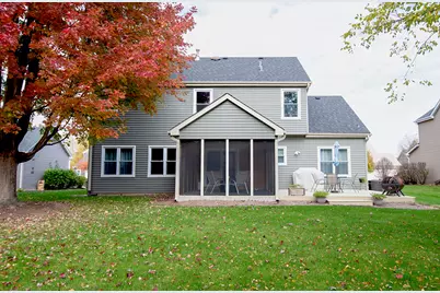 39W553 N Hyde Park, Geneva, IL 60134 - Photo 5