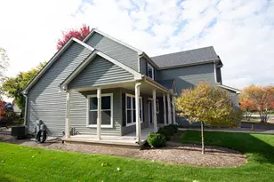 39W553 N Hyde Park, Geneva, IL 60134 - Photo 3