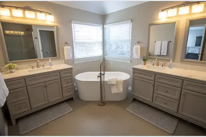 39W553 N Hyde Park, Geneva, IL 60134 - Photo 19