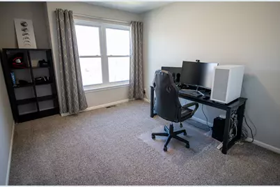 39W553 N Hyde Park, Geneva, IL 60134 - Photo 25