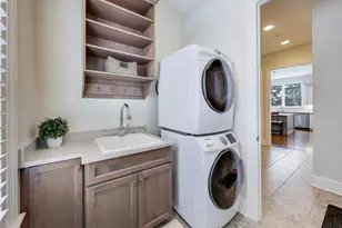 2403 Old Glenview Rd, Wilmette, IL 60091 - Photo 15