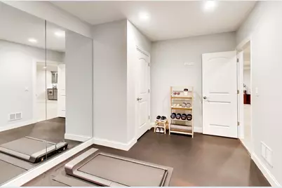 2403 Old Glenview Road, Wilmette, IL 60091 - Photo 33