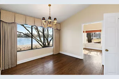 709 Woodbridge Court #709, Lake Barrington, IL 60010 - Photo 13